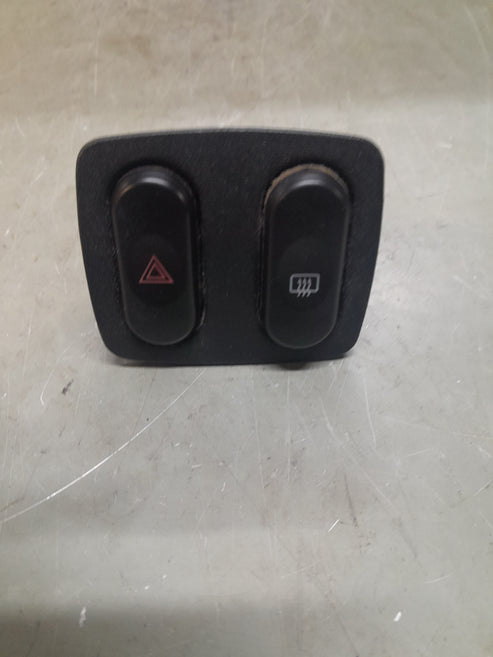 Mitsubishi L300 Switches – Wrek King