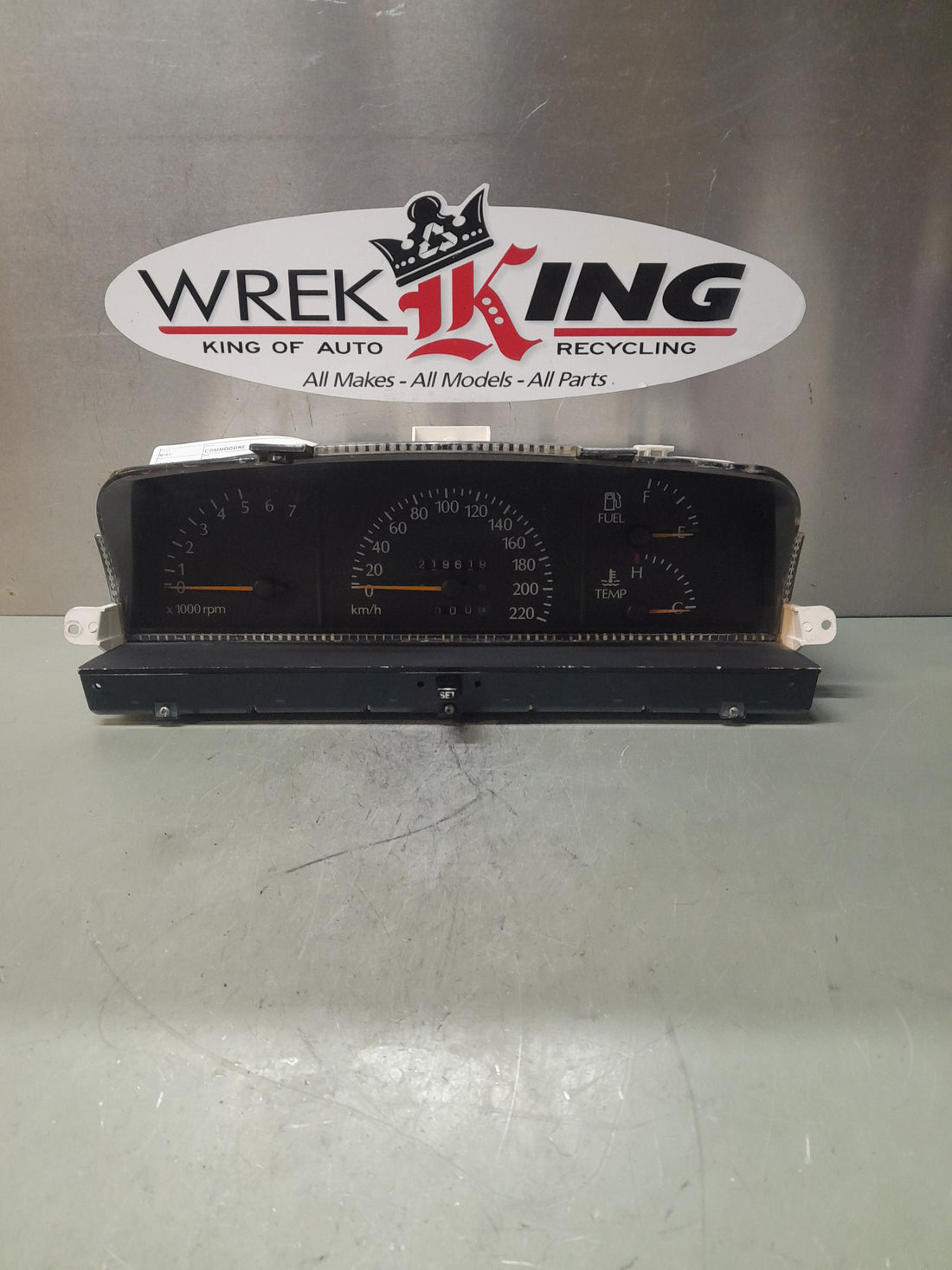 Holden Commodore Instrument Cluster – Wrek King